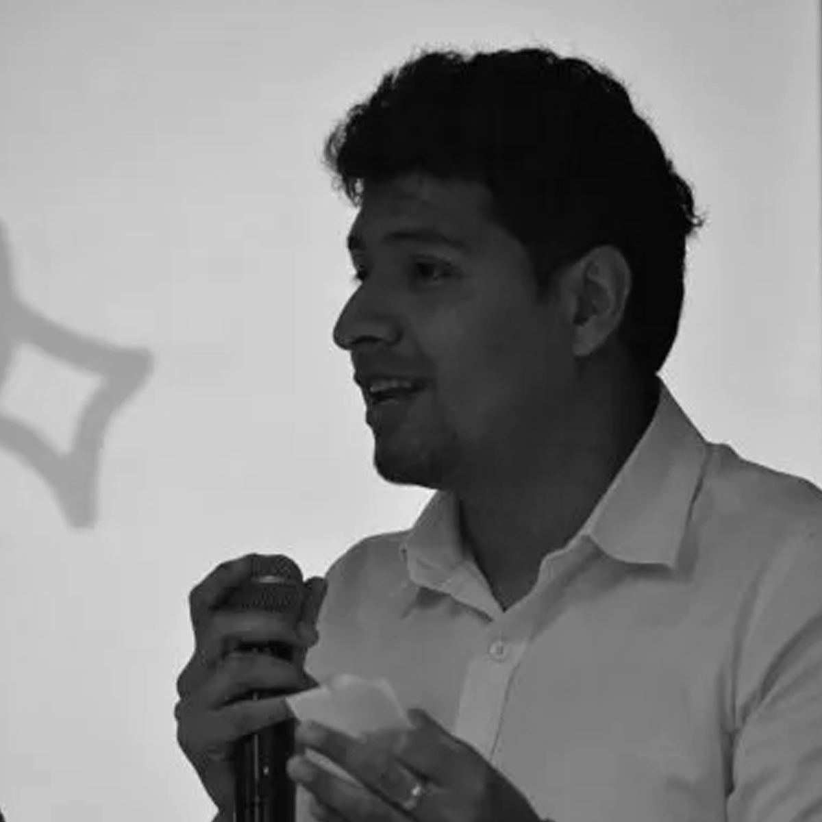 Presentación de contenido educativo sobre comercio exterior en sitio Hablemos de Comex