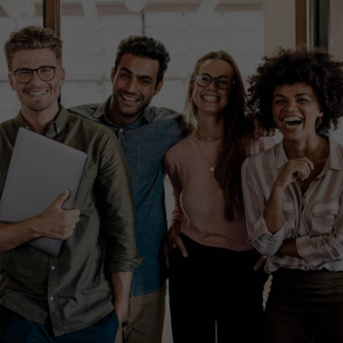 Sección de servicios de recuperación de datos mostrada en la web de Perú Data Recovery