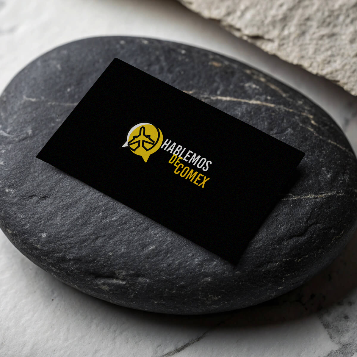 Sección de contacto del sitio Hablemos de Comex diseñada por Marso